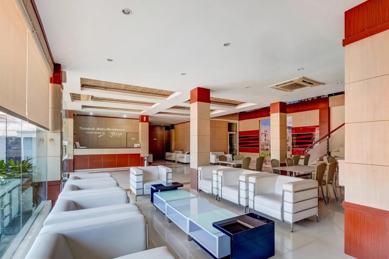 Oyo Flagship 3726 Tembok Batu Residence Tugu Exterior photo