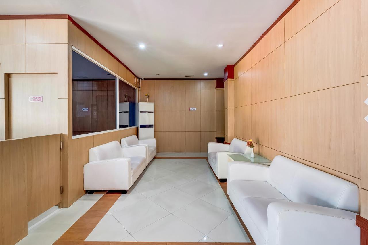 Oyo Flagship 3726 Tembok Batu Residence Tugu Exterior photo